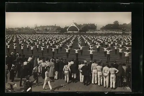 AK Leipzig, 1. Deutsches Arbeiter-Turn und Sportfest 1922, Turnende Frauen