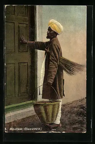 AK Indien, Mehtar, Sweeper, Mann mit Bastkorb klopft an die Tür