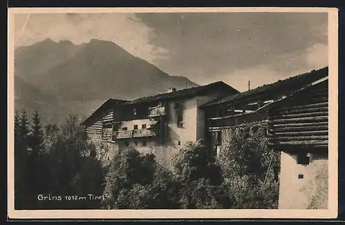 AK Grins, Blick auf die alten Häuserfassaden