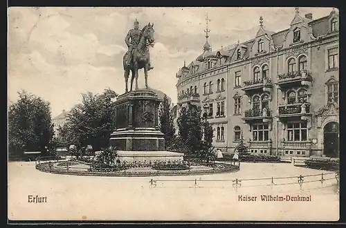 AK Erfurt, vor dem Kaiser Wilhelm-Denkmal