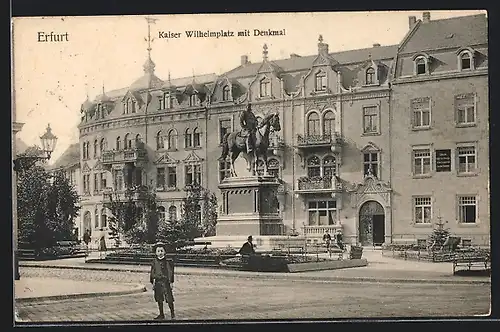 AK Erfurt, Kaiser Wilhelmplatz mit Denkmal