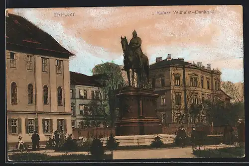 AK Erfurt, am Kaiser Wilhelm-Denkmal