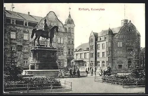 AK Erfurt, Kaiserplatz mit Denkmal