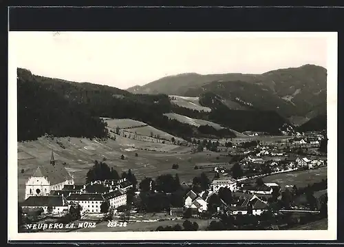 AK Neuberg a. d. Mürz, Totalansicht von einem Berg aus