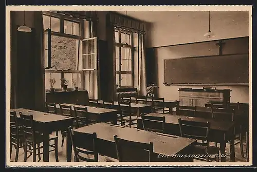 AK Erfurt, Klassenzimmer im Lyzeum u. Oberlyzeum, Frauen- u. Haushaltunsschule mit Schülerinnenheim im Ursulinenkloster