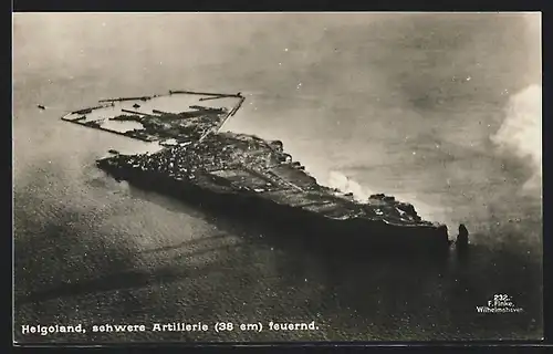AK Helgoland, schwere Artillerie (38 cm) feuernd