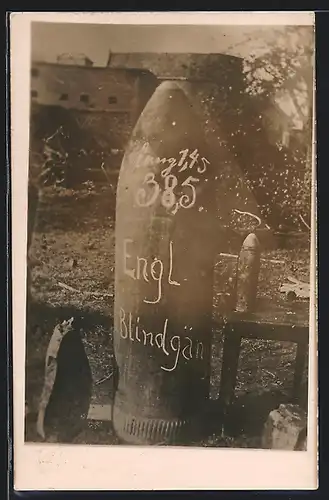 Foto-AK Englischer grosskalibriger Blindgänger