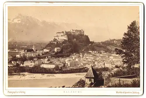 Fotografie Würthle & Spinnhirn, Salzburg, Ansicht Salzburg, Blick nach der Stadt und Festung Hohen-Salzburg