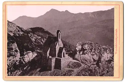 Fotografie unbekannter Fotograf, Ansicht Brannenburg, Blick auf das Wendelsteinkirchlein