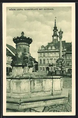 AK Leipa / Ceska Lipa, Marktplatz mit Rathaus und Brunnen
