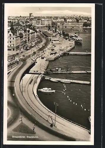 AK Stockholm, Skeppsbron