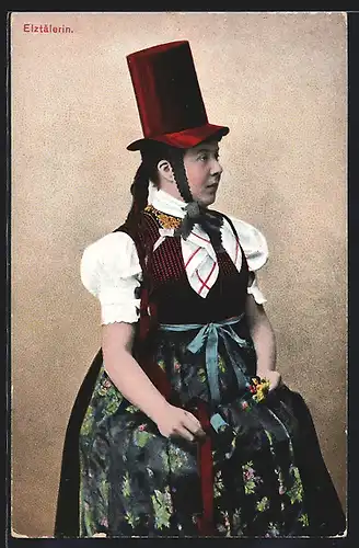AK Schwarzwälder Tracht, junge Frau im Trachtenkleid abgelichtet