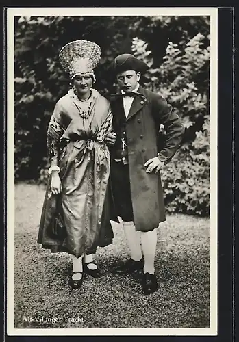AK Paar in Alt-Villinger Tracht, Schwarzwälder Tracht