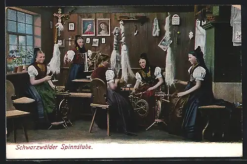 AK Damen in Schwarzwälder Tracht in Schwarzwälder Spinnstube