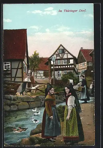AK Im Thüringer Dorf, Trachten