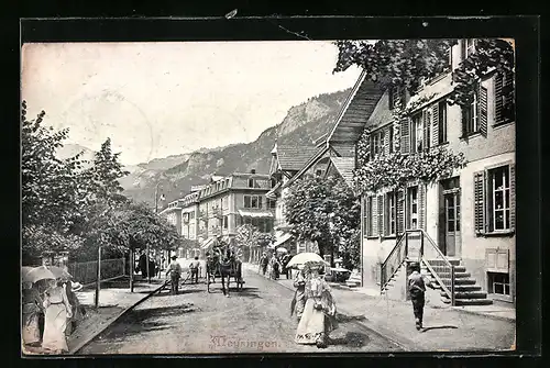 AK Meiringen, Strassenpartie mit Passanten