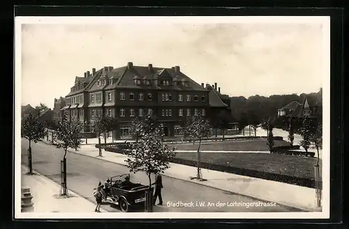 AK Gladbeck i. W., An der Lothringerstrasse mit Auto