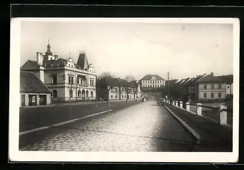 AK Hrochuv Tynec, Strassenpartie aus dem Ort