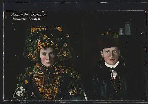 AK Schwälmer Brautpaat in hessischen Trachten