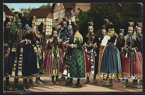 AK Junge Mädchen in hessischer Tracht