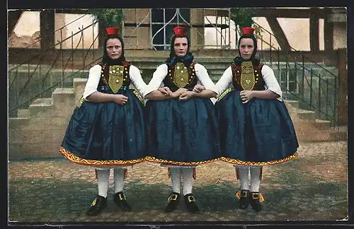 AK Hessische Trachten, 3 Schwälmer Freundinnen