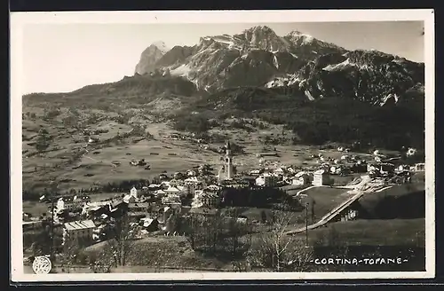 AK Cortina-Tofane, Totalansicht mit Kirchturm