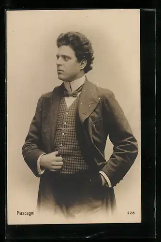 AK Pietro Mascagni, Seitenportrait mit karierter Weste