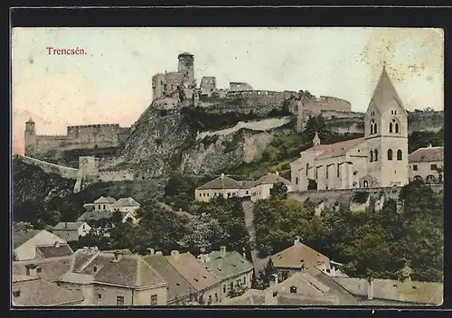 AK Trencín, Ortsansicht mit alter Burg