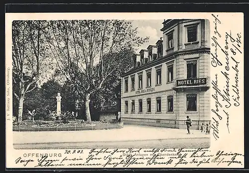 AK Offenburg, Hotel Ries mit Denkmal