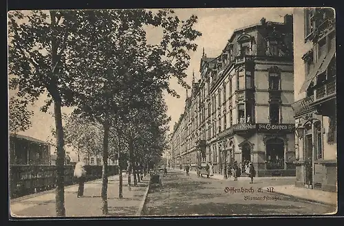 AK Offenbach a. M., Bismarckstrasse mit Zigarrengeschäft