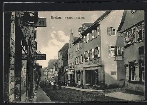 AK Bretten, Weisshoferstrasse mit Geschäften
