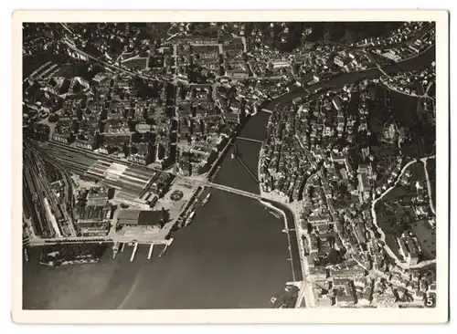 Fotografie Ansicht Luzern, Blick aus dem LZ 127 Graf Zeppelin auf die Stadt mit Bahnhof