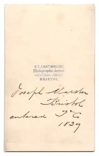 Fotografie R. T. Cartwright, Bristol, Herr Joseph Marsten aus Bristol im Anzug mit Backenbart