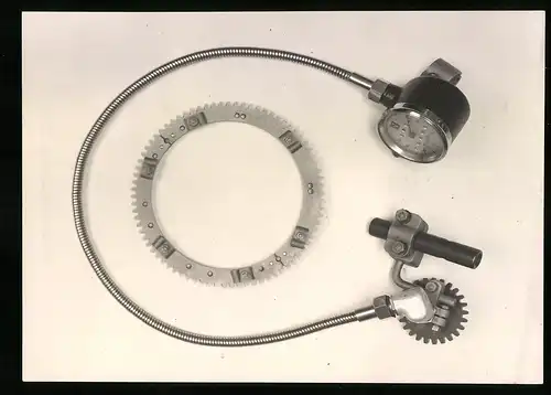 Fotografie Motorrad D-Rad Tachometer, Tacho mit Welle & Antriebsritzel