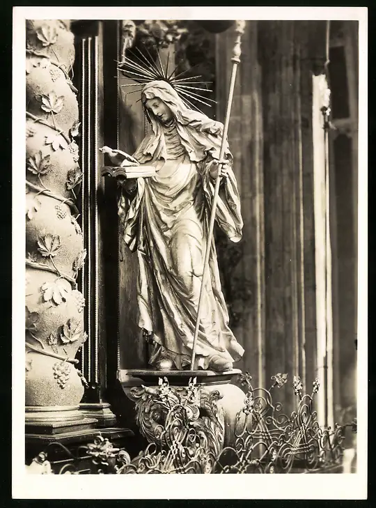 42 Fotografien Sepp Gastberger, St. Wolfgang, Ansicht St. Wolfgang / Salzkammergut, Wallfahrtskirche Innenansichten 6