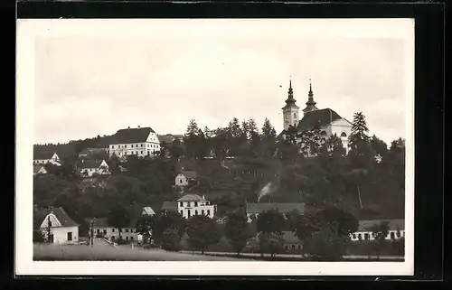 AK Vranov u Brna, Ortspartie mit Blick zur Kirche