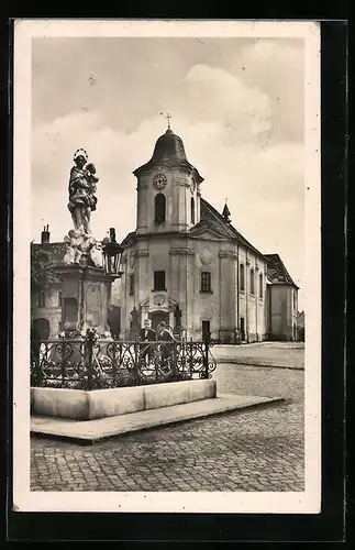 AK Wesseli an der March, Ortspartie mit Brunnen