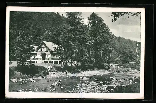 AK Eichhorn an der Bittischka, Gebäude, Menschen am Fluss