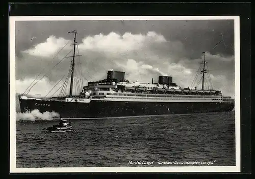AK Turbinen-Schnelldampfer Europa auf See
