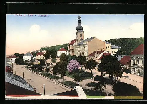 AK Lysa n. Lab., Námesti
