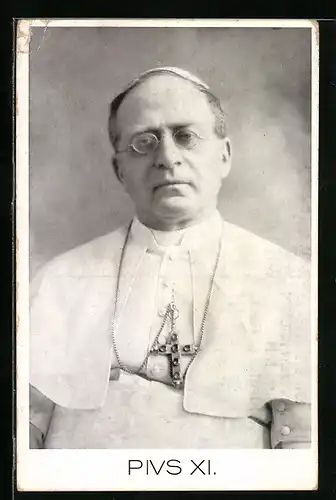 AK Papst Pius XI. mit Brille und Kreuzkette