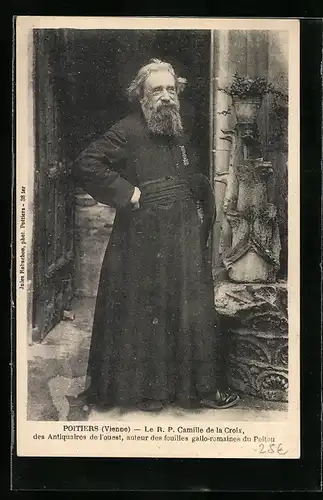 AK Poitiers /Vienne, Le R. P. Camille de la Croix
