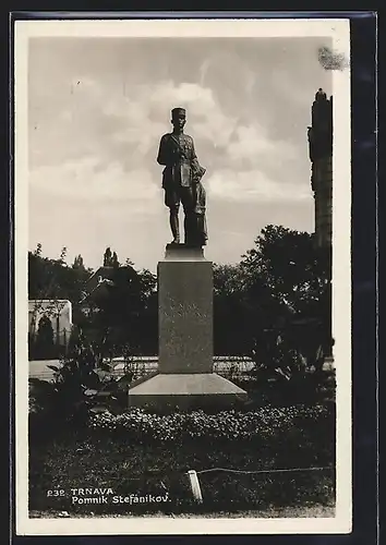AK Trnava, Pomnik Stefánikov