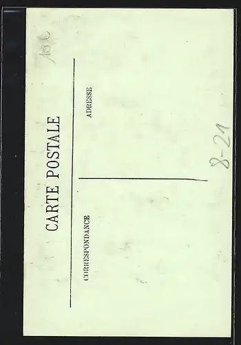 AK Forstarbeiter schneidet mit der Axt die Rinde des Baumes ab