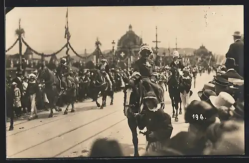 AK Luzern, Eidgenössisches Sängerfest 1922, Bürger im Kostüm zu Pferd