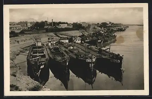 AK Komárno, Ortsansicht mit Donaupartie