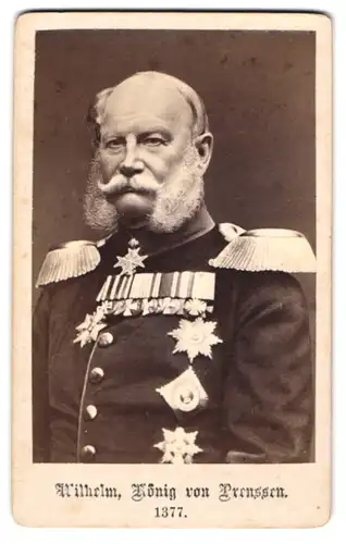 Fotografie unbekannter Fotograf und Ort, König Wilhelm I. von Preussen in Uniform mit Ordenspange, Halsorden