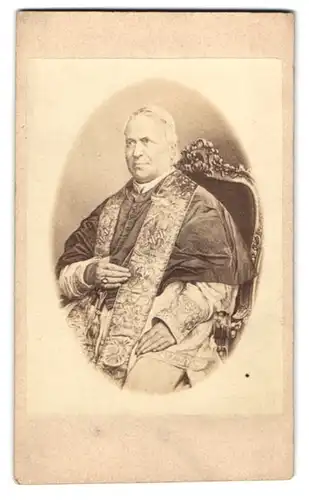 Fotografie unbekannter Fotograf und Ort, Portrait Papst Pius IX im Ornat
