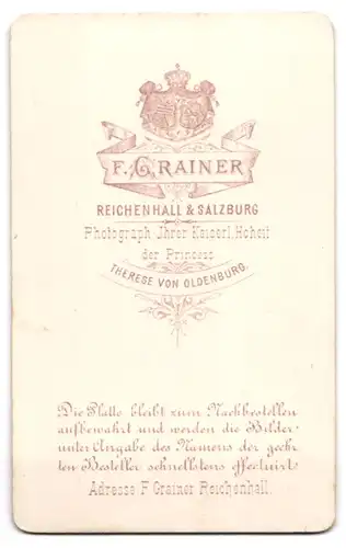 Fotografie F. Grainer, Reichenhall, Pastor im Talar mit Collar