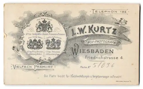 Fotografie L. W. Kurtz, Wiesbaden, kgl. Wappen Landgräfin v. Hessen, Frau Prinz Christian v. Schleswig-Holst., Schaumbur